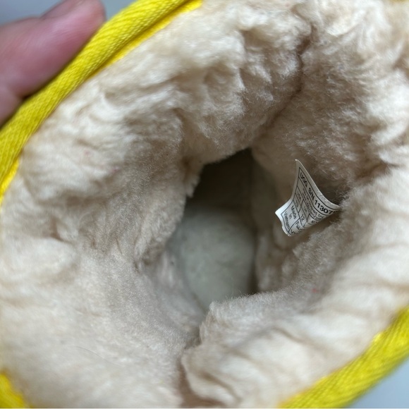 UGG Classic Short II Glitter Rainbow Little Girl's 13 Boots 1130784K - Picture 13 of 16